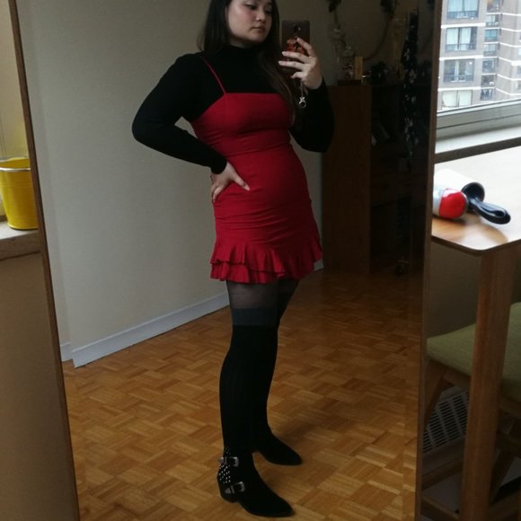 Red knots dress - Picture 7 of 13